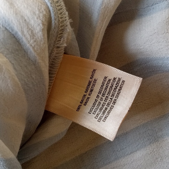 Anthropologie Akemi + Kin high neck embroidered keyhole blouse - Picture 5 of 11